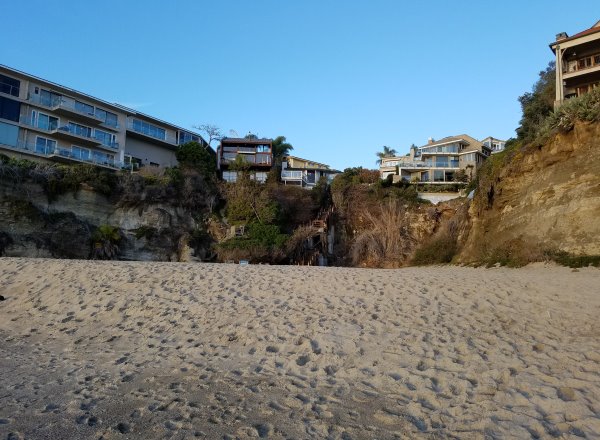 LAGUNA LIDO 
Laguna Beach Real Estate
